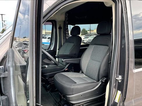 Used 2021 RAM ProMaster 2500 w/ Convenience Group FWD image 32