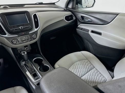 Used 2018 Chevrolet Equinox LT AWD/4WD image 26