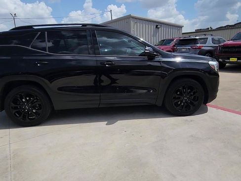 Used 2020 GMC Terrain SLE w/ Driver Convenience Package FWD image 9