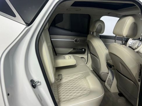 Used 2023 Genesis GV60 Performance image 31