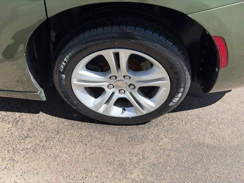 Used 2019 Dodge Charger SXT RWD image 39