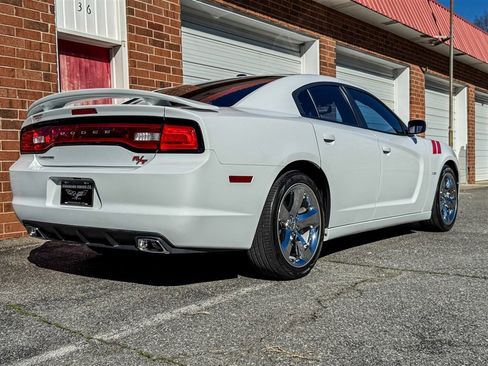 Used 2014 Dodge Charger R/T image 37