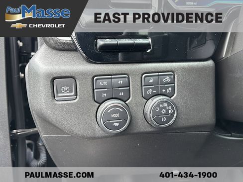 Used 2023 Chevrolet Silverado 1500 High Country w/ High Country Premium Package AWD/4WD image 13