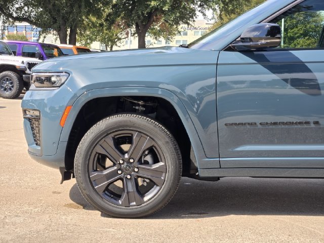 New 2027 Jeep Grand Cherokee Limited AWD/4WD image 6