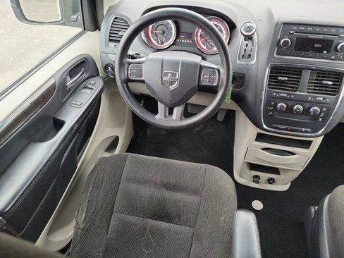 Used 2016 Dodge Grand Caravan SE w/ Quick Order Package 29E SE image 14
