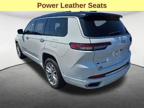 Used 2023 Jeep Grand Cherokee L Summit w/ Advanced Protech Group IV AWD/4WD image 8