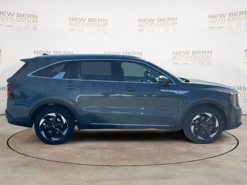 New 2026 Kia Sorento EX FWD image 6