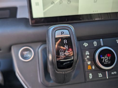 Used 2022 Land Rover Defender 110 X-Dynamic HSE image 19