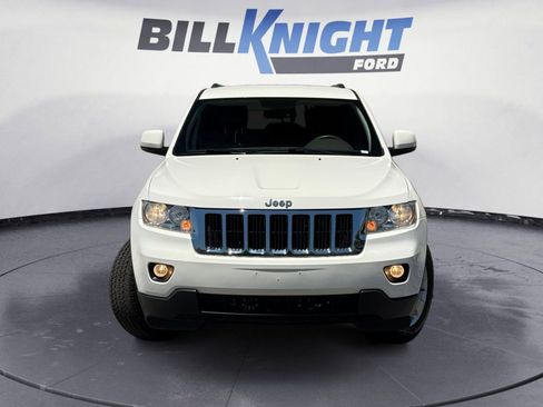 Used 2011 Jeep Grand Cherokee Laredo RWD image 8