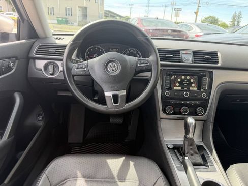 Used 2014 Volkswagen Passat 1.8T SE FWD image 20