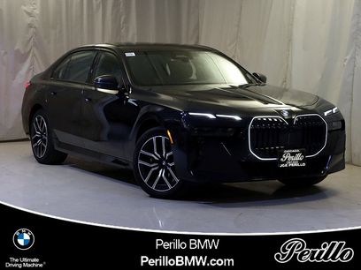 Used 2025 BMW 740i xDrive w/ Premium Package