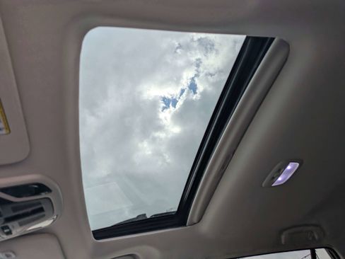 Certified 2025 Subaru Outback Limited image 22