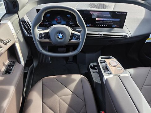 New 2026 BMW iX xDrive45 w/ Executive Package image 11
