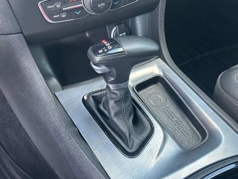 Used 2018 Dodge Charger R/T RWD image 33