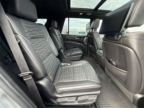 Certified 2023 Cadillac Escalade Premium Luxury Platinum image 28