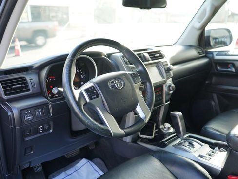 Used 2011 Toyota 4Runner Trail AWD/4WD image 8