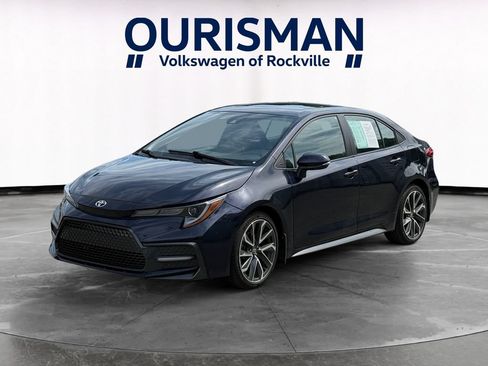 Used 2021 Toyota Corolla XSE FWD image 2