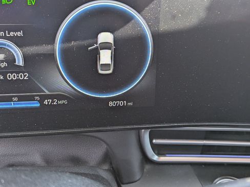 Used 2023 Hyundai Elantra Limited FWD image 23