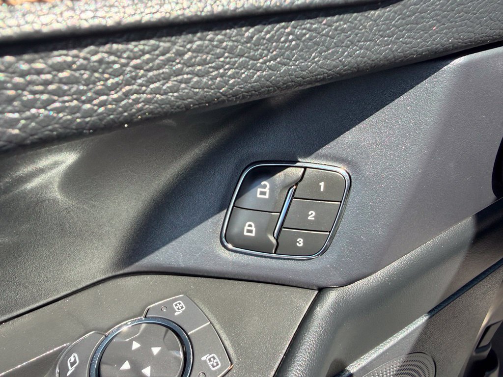 Used 2019 Ford Expedition Platinum AWD/4WD image 24