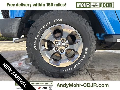 Used 2016 Jeep Wrangler Sahara w/ Connectivity Group image 28