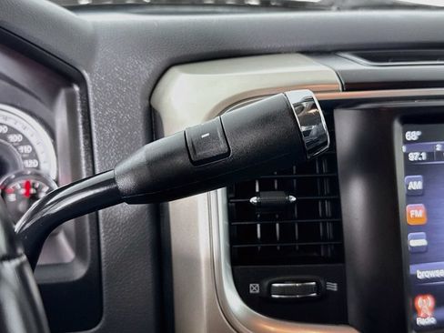 Used 2017 RAM 2500 SLT w/ Luxury Group AWD/4WD image 19
