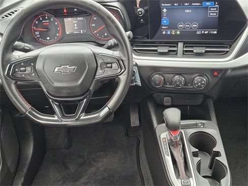 Certified 2024 Chevrolet Trax RS w/ Sunroof Package image 27