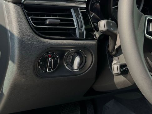 New 2025 Porsche Macan image 26