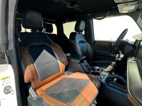 Used 2022 Ford Bronco Outer Banks w/ Sasquatch Package image 16