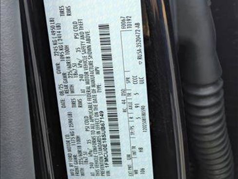 New 2025 Ford Escape SE image 18