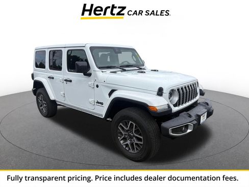Used 2025 Jeep Wrangler Unlimited Sahara AWD/4WD image 1