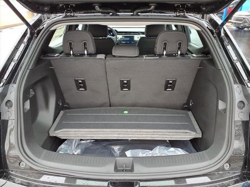 New 2027 Chevrolet Bolt LT w/ Comfort Package FWD image 4
