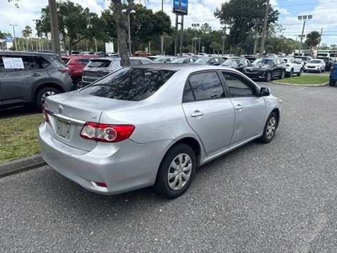 Used 2011 Toyota Corolla LE FWD image 3