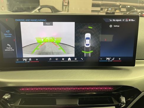 Used 2025 BMW M240i xDrive Coupe w/ Premium Package image 29