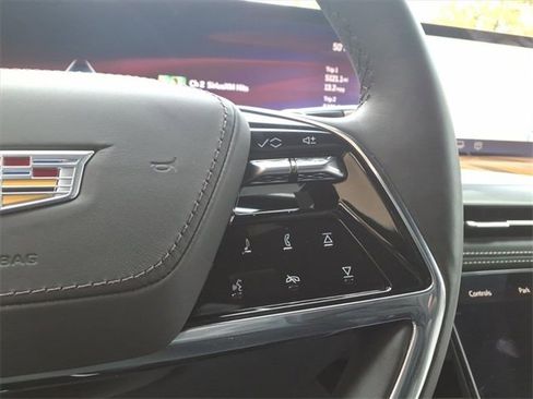 Used 2025 Cadillac Escalade ESV Sport Platinum image 30