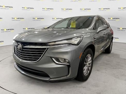 Used 2023 Buick Enclave Essence AWD/4WD image 1