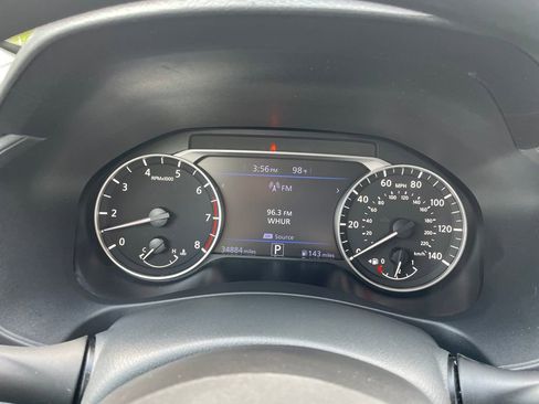 Used 2023 Nissan Altima 2.5 SV AWD/4WD image 16
