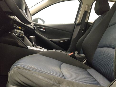 Used 2017 Toyota Yaris iA FWD image 17