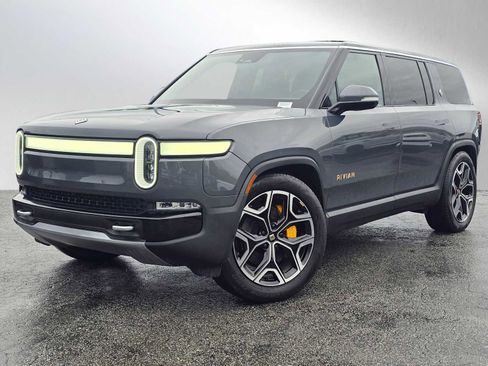Used 2023 Rivian R1S Adventure image 1