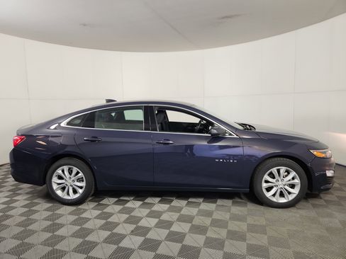 Used 2025 Chevrolet Malibu LT FWD image 8