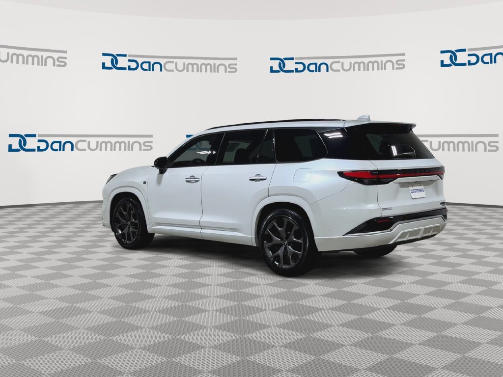 Used 2025 Lexus TX 500h AWD w/ Technology Package image 6