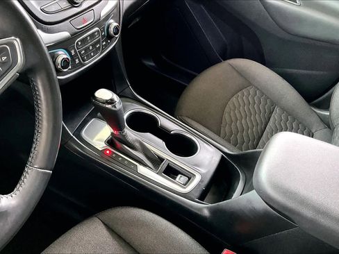 Used 2021 Chevrolet Equinox LT image 15