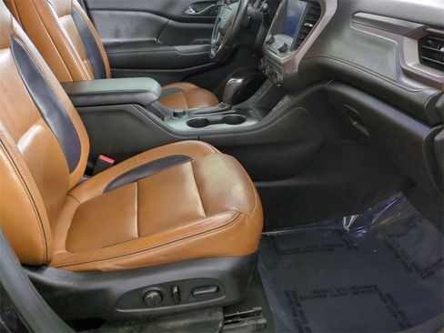 Certified 2018 GMC Acadia SLT image 28