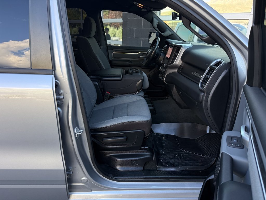 Used 2023 RAM 1500 Big Horn AWD/4WD image 45