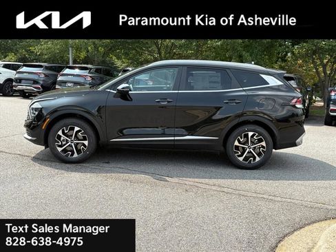 New 2025 Kia Sportage EX image 3