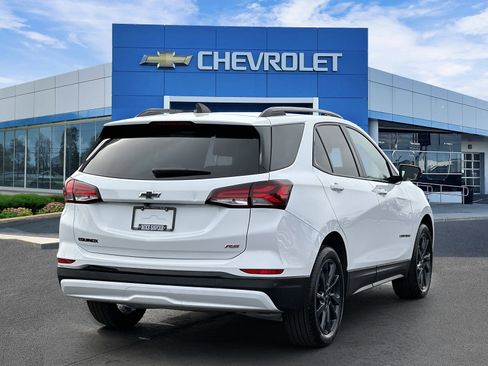 Certified 2024 Chevrolet Equinox RS FWD image 4