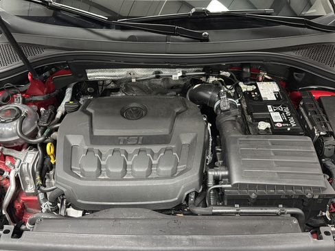 Used 2024 Volkswagen Tiguan SE AWD/4WD image 26
