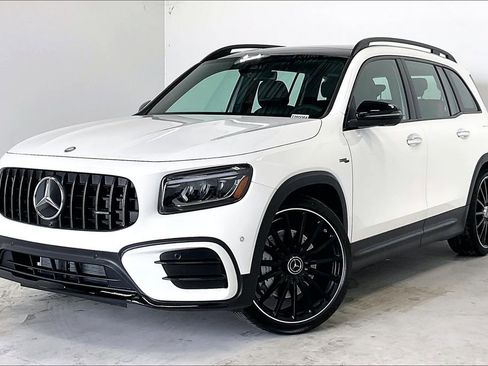 New 2026 Mercedes-Benz GLB 35 AMG 4MATIC image 2
