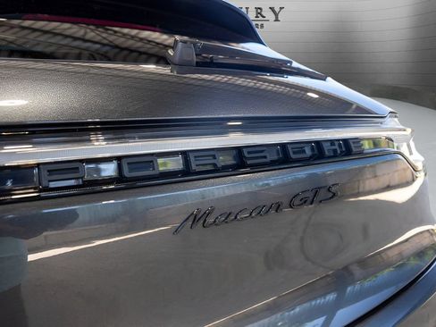 Used 2021 Porsche Macan GTS w/ Premium Package Plus (PF9) AWD/4WD image 19