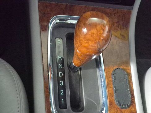 Used 2005 Buick LaCrosse CXS w/ Gold Convenience Package FWD image 19