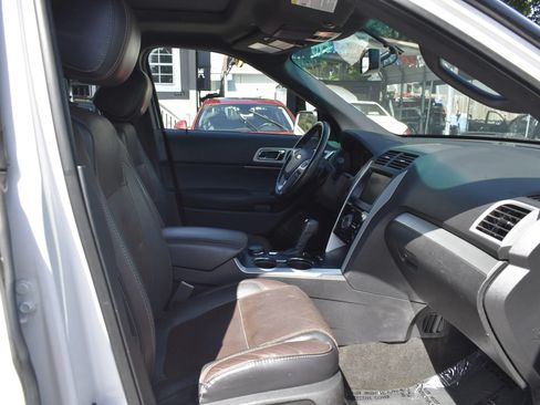 Used 2015 Ford Explorer Sport w/ Equipment Group 401A AWD/4WD image 11